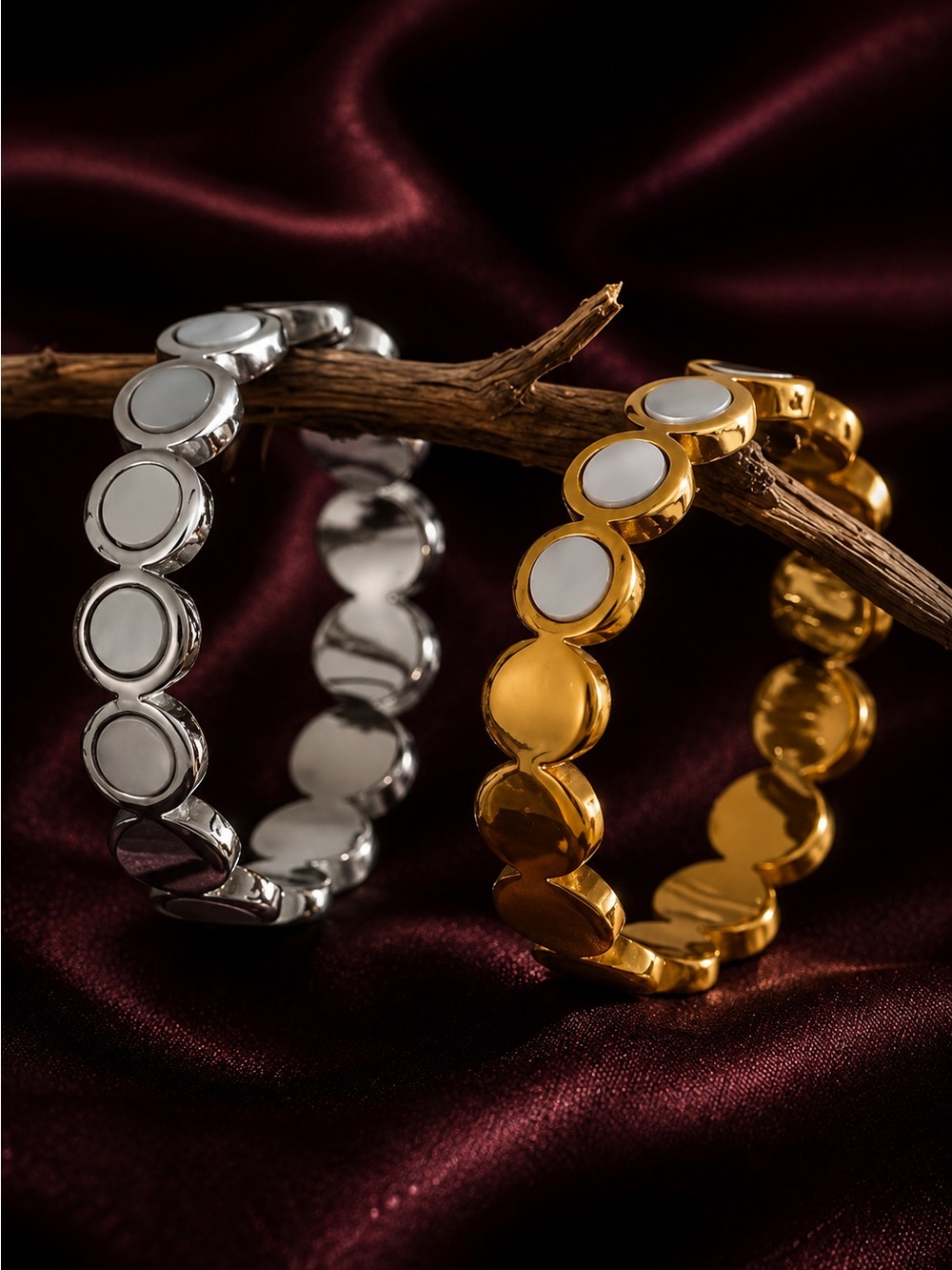 Gold Tone ring with White Inlay Discs - Picture 7 of 7